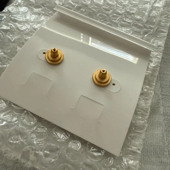 NWT Loren Hope Maci Heart Heart Studs | Crystal | 3/8” diameter - Picture 6 of 6